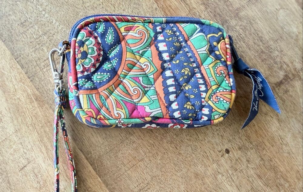 Vera Bradley Small Zip Around Wristlet Wallet Multicolor Floral Print
